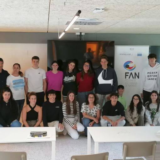 Una quinzena d'aspirants a àrbitre de natació s'examinen a Ordino