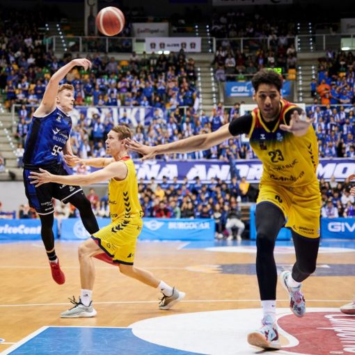 El MoraBanc guanya per primer cop a Burgos i es referma en el liderat