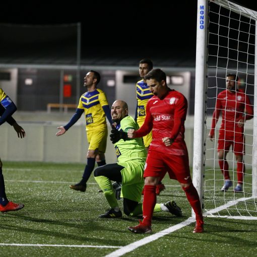L'FC Santa Coloma no dona opció al Pas i ja és a la final de Copa
