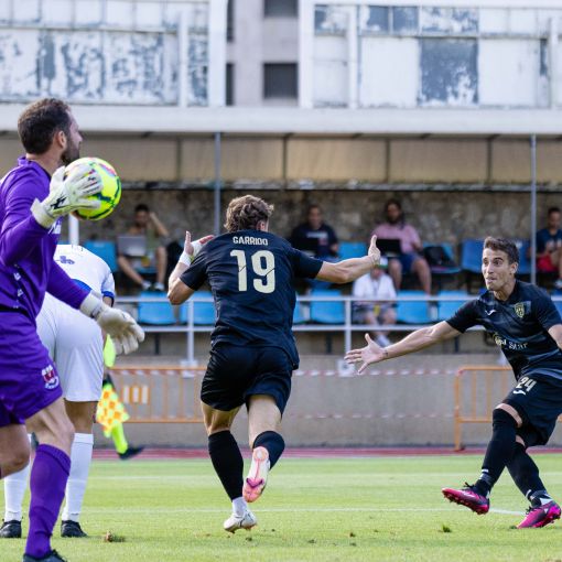 Victòria de l'FC Santa Coloma i a segona ronda de la Conference