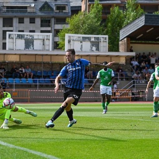 Campanada de l'Inter que s'imposa a l'Hibernian (2-1)