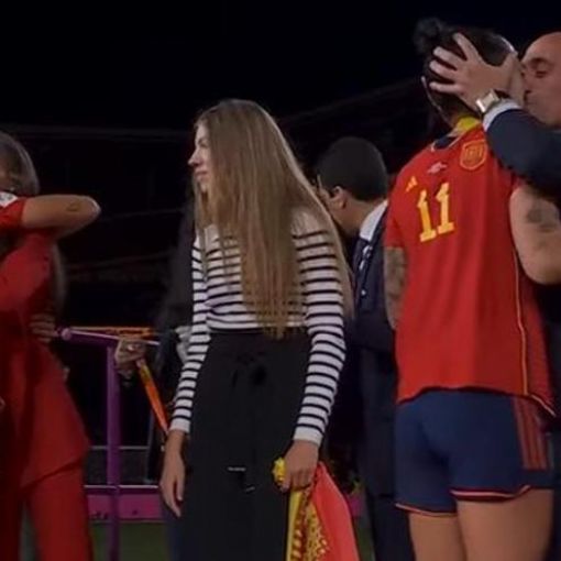 Els silencis i les reaccions tardanes