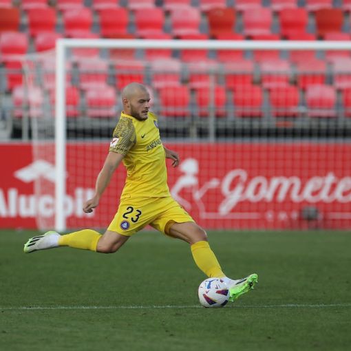 L'FC Andorra encaixa la tercera derrota en un partit boig