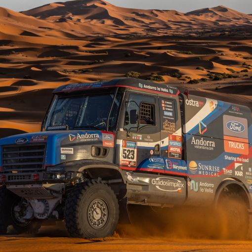 Albert Llovera, de test al desert del Sàhara