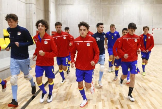 /tmp/156756_futsal.JPG