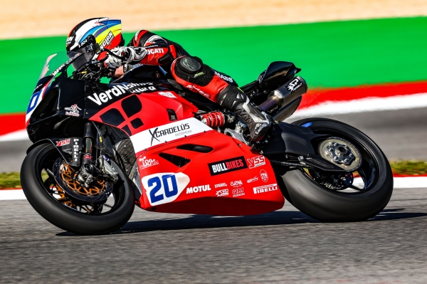 /tmp/174460_moto.jpg